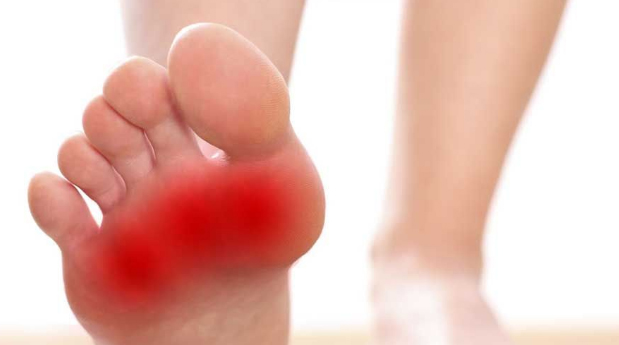 درد زیر انگشت پا