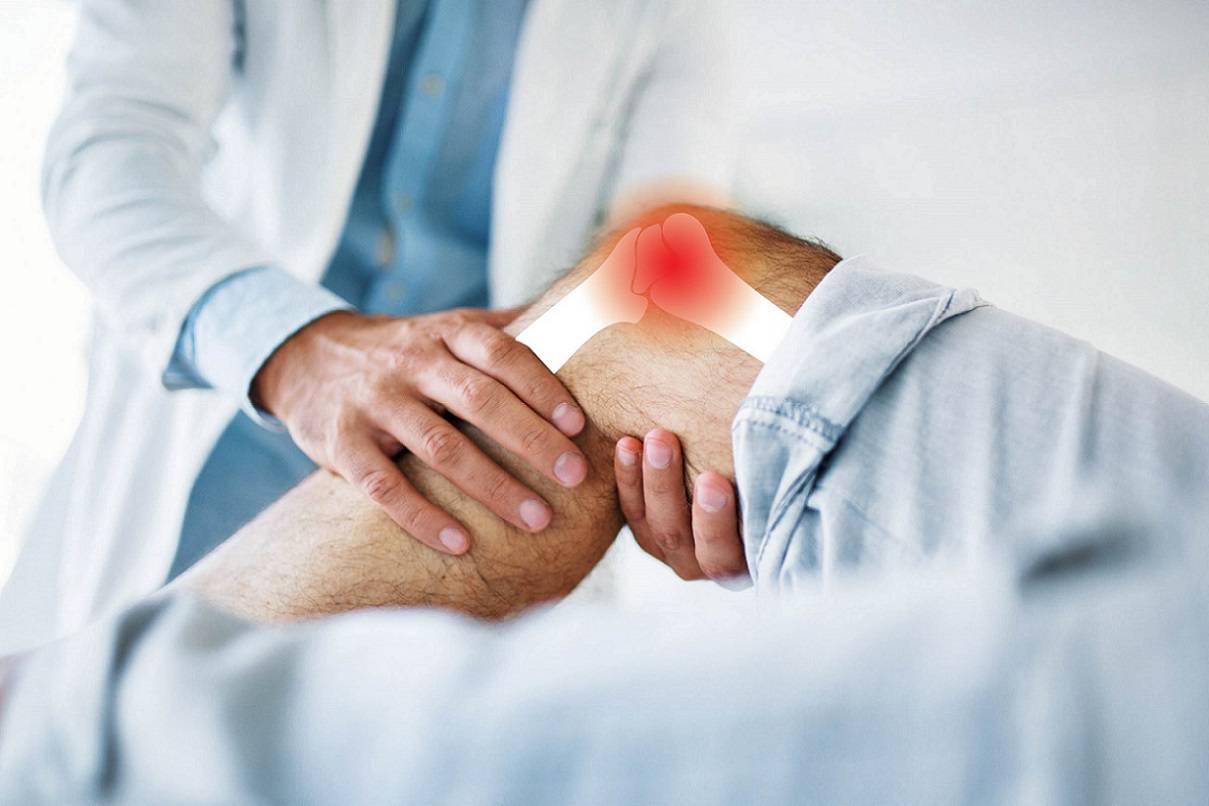 علت ورم و آب آوردن زانو