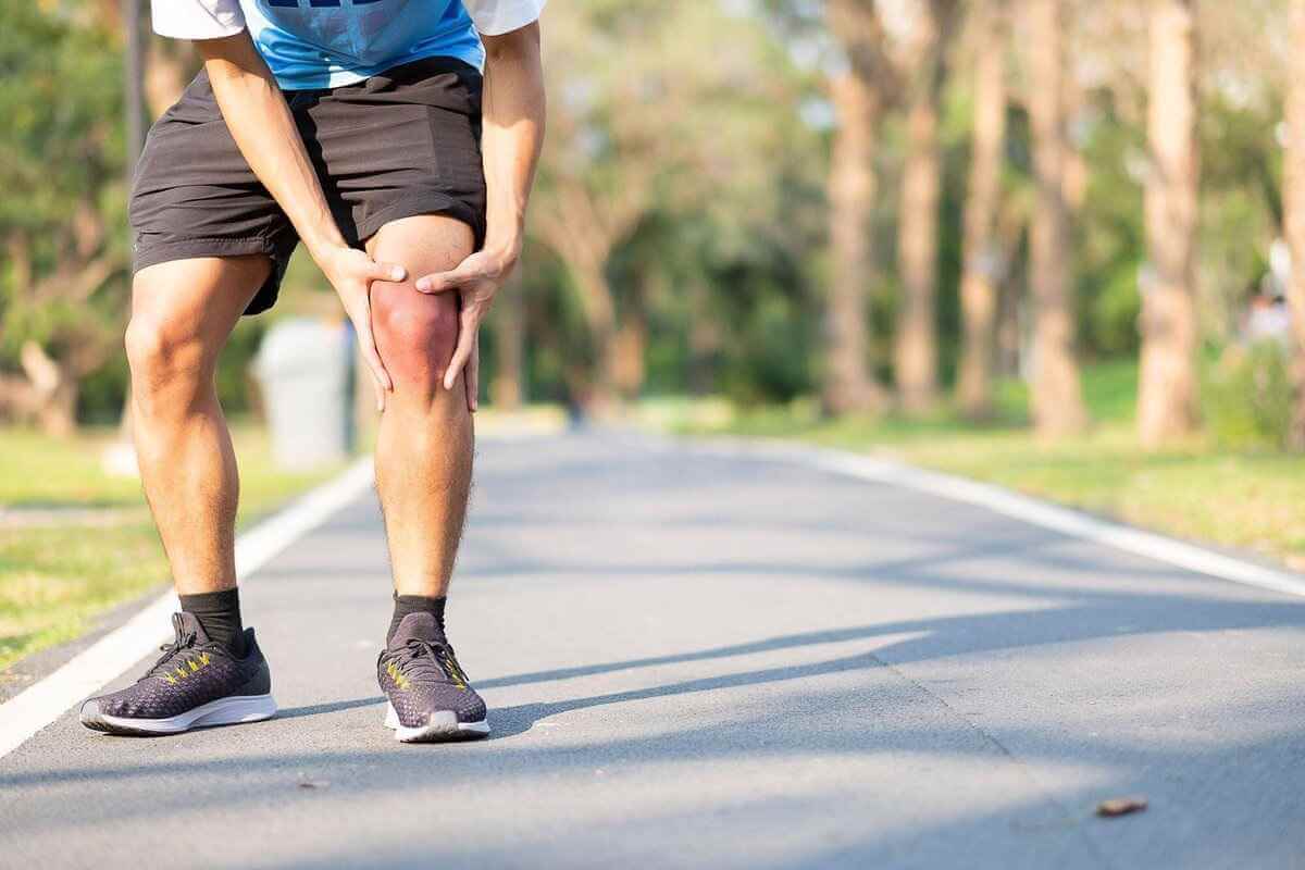 آیا پیاده روی برای زانو درد ضرر دارد