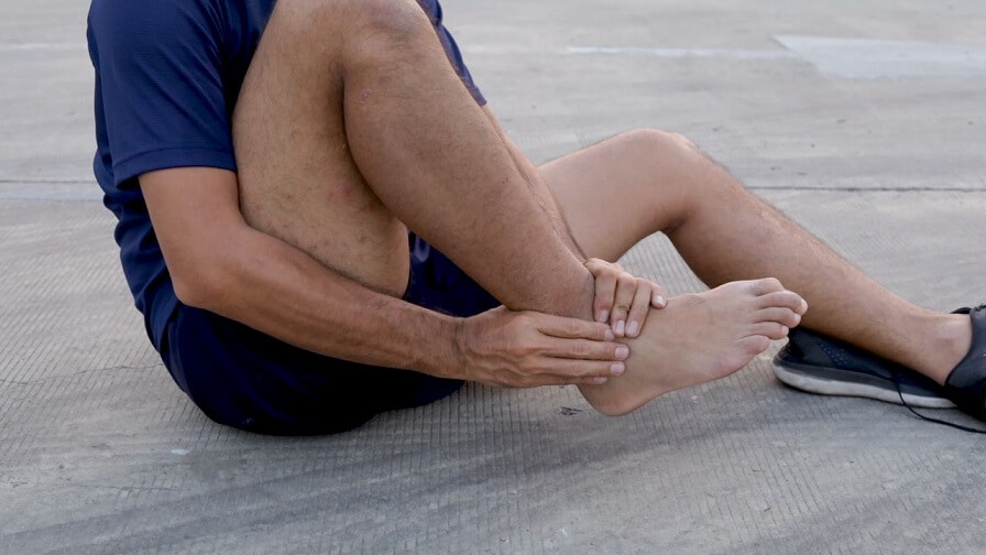 آسیب مچ پا سندسموز